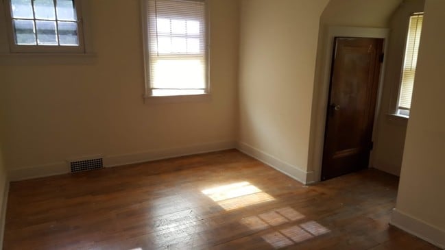 Photo - 1004 Cleo St
