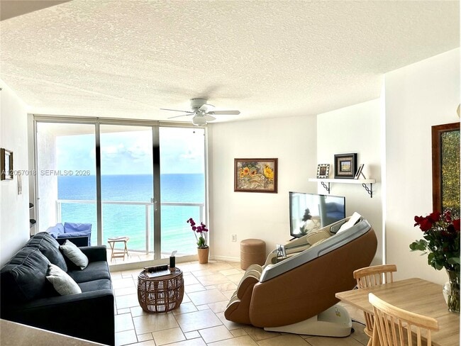 Building Photo - 16699 Collins Ave Unit 2309