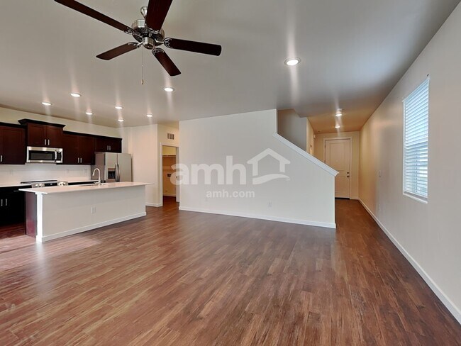 Photo - 1496 N Garnet Creek Ave