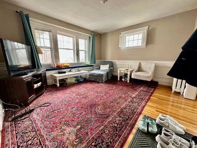 102 Bennett St Unit 2