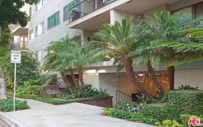 Building Photo - 9000 Cynthia St Unit 205 Rental