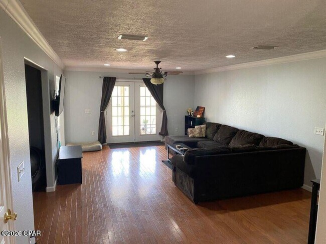 Photo - 5413 Nicole Blvd