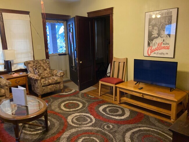 2589 W 10th St Unit 1st Floor Apartment