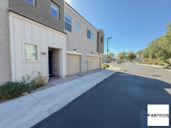 Photo - Exceptional Partially-Furnished 2/2.5 North Phoenix Townhome!