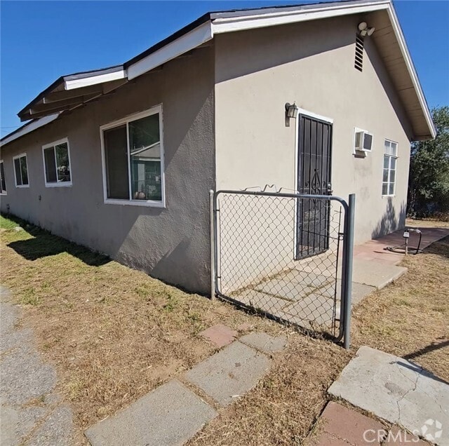 Building Photo - 12372 1st St Rental