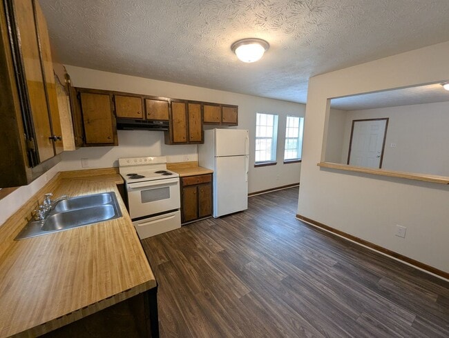 Photo - 410/412 Rustwood Dr Unit 410 Rustwood Dr