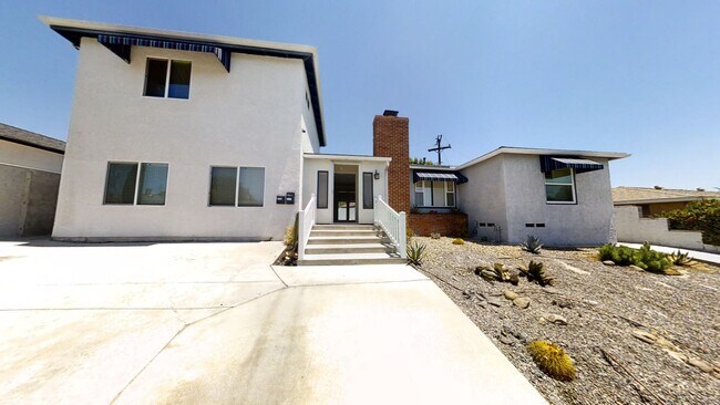 4917 Rockford Dr