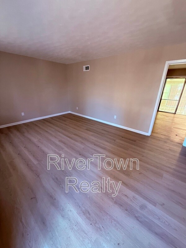 Photo - 2593 Sandpiper Ave