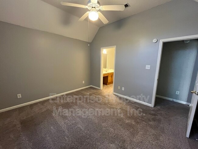 Photo - 1096 Sunstar Dr