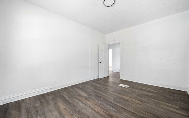 Photo - 6016 Garesche Ave