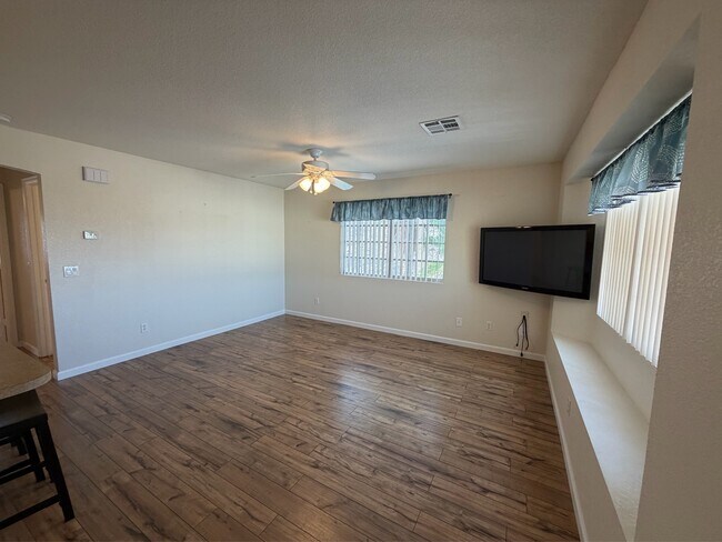3423 McCormick Blvd