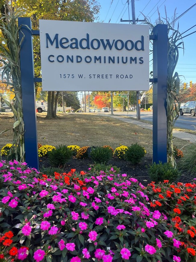 Building Photo - 1 Bd / 1 Bth Warminster Condo Unit 318