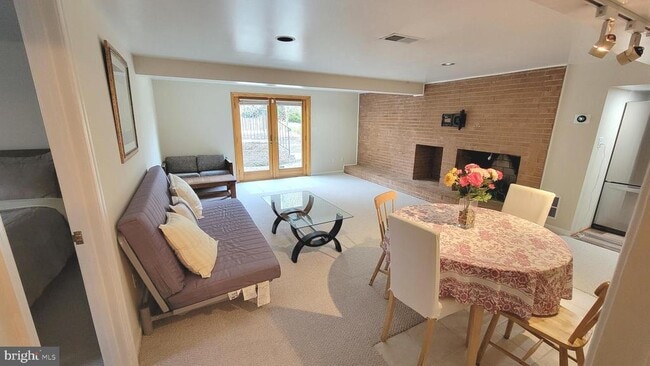 Photo - 3000 Melanie Ln