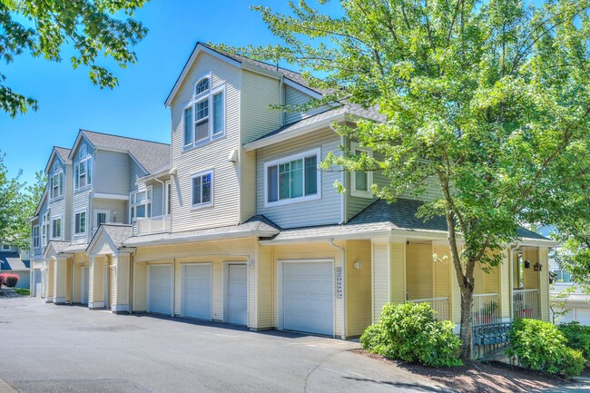 Perfect Location Renton Townhouse - Perfect Location Renton Townhouse