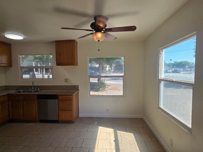 Photo - Large 2-bedroom 1 bath unit in Van Nuys Unit 15908-1