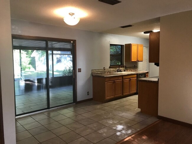 Photo - 390 Powderhorn Rd