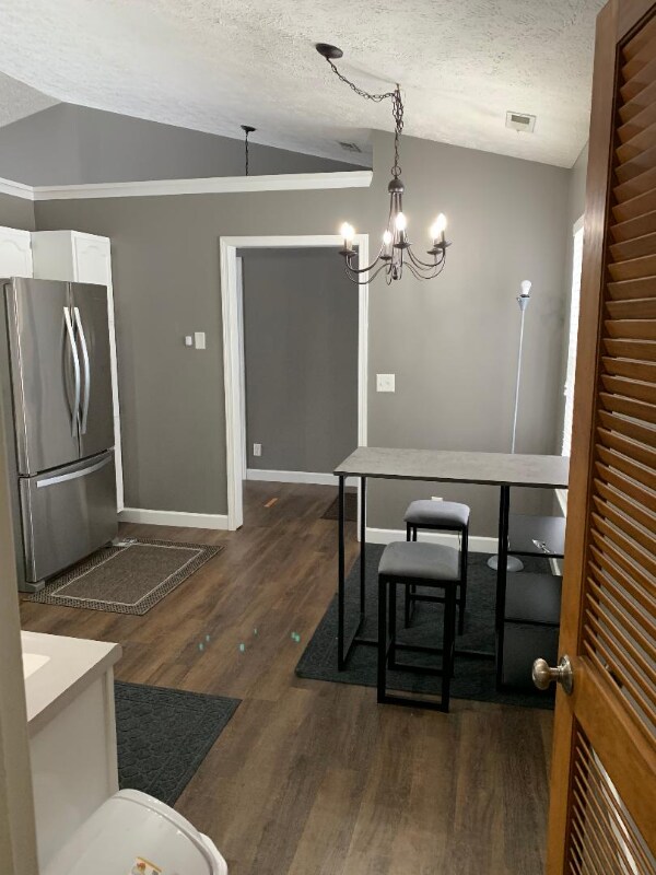 Photo - 2916 Bowfield Way