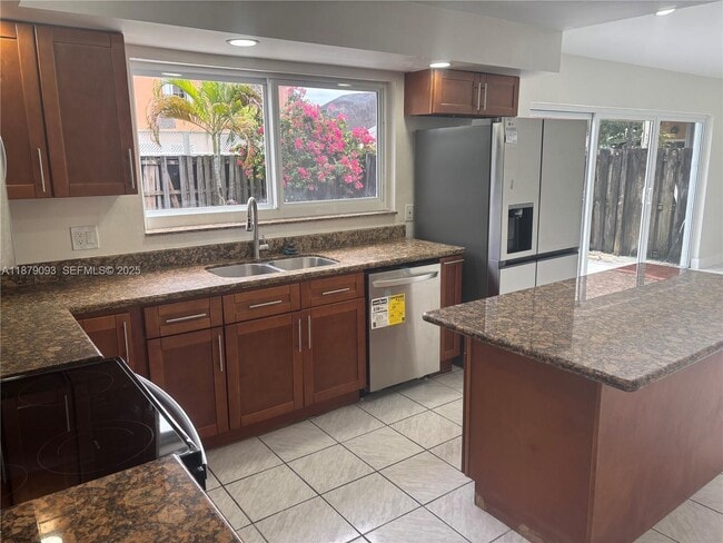 Photo - 9435 SW 144th Ct