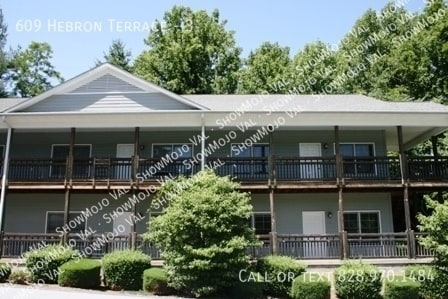 Building Photo - 609 Hebron Rd Rental