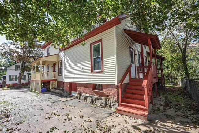 Photo - 15 Pierce St