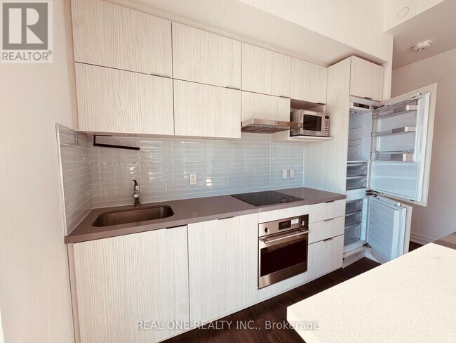 Photo - 8 Rouge Valley Dr W Unit 402B