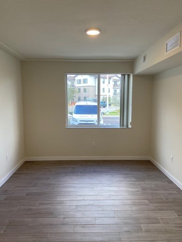 Photo - Lanai Landings