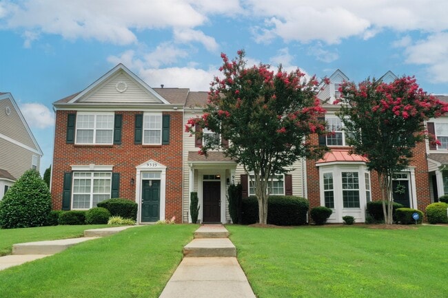 Photo - 9327 Greenheather Dr