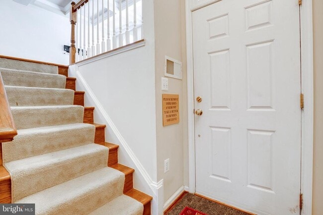 Building Photo - 4527 English Holly Dr