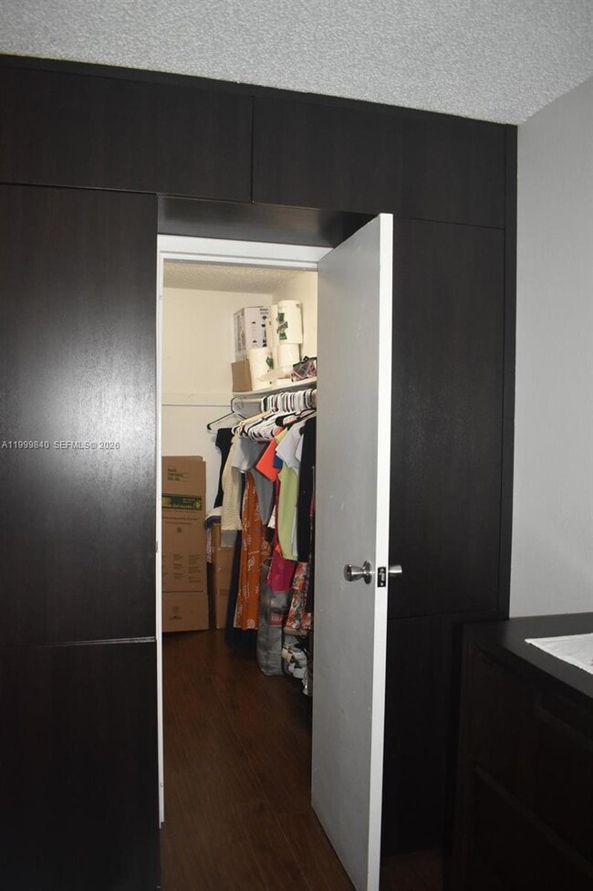 Photo - 5231 Geneva Ct Unit 204