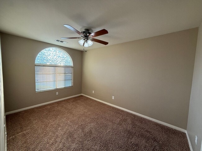 Photo - Spacious home with Solar! MOVE IN SPECIAL