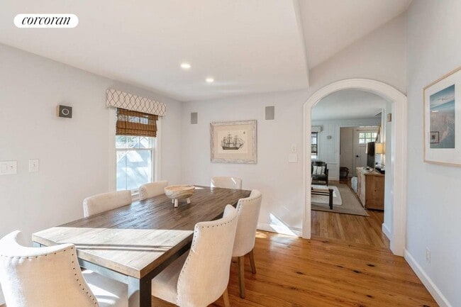 Photo - 70 Miller Ln E