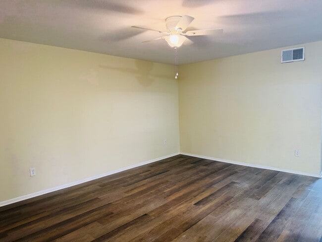 Photo - 7724 Bles Ave Unidad Apt. C
