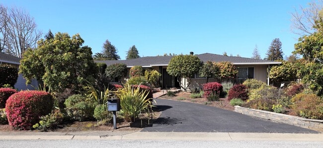 Building Photo - 25 Genevra Rd