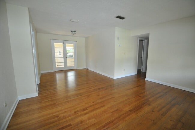 Photo - 519 Vern Dr
