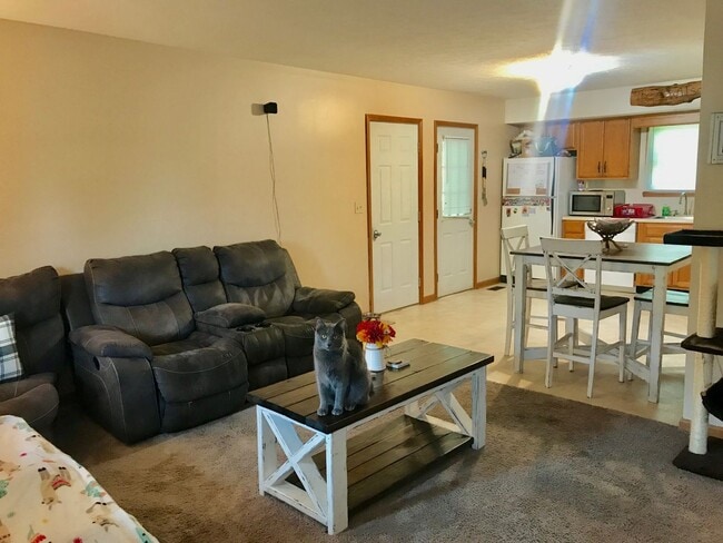 Photo - 2 bed 1 bath unit