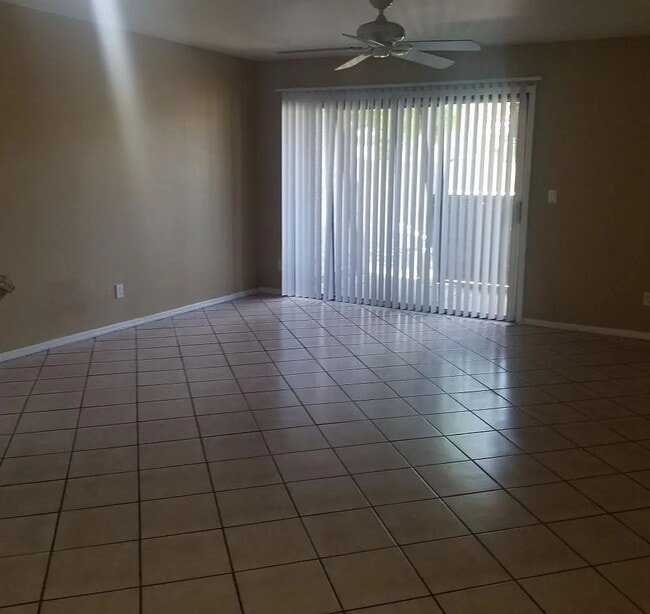 Photo - 2/2 townhome 1.3 miles from ASU Campus!