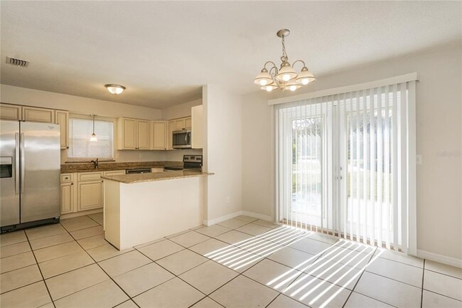 Photo - 301 Farmbrook Rd