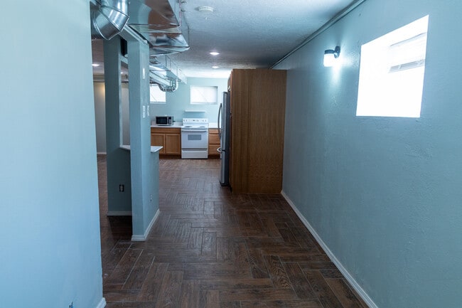 Photo - 2233 S 2nd Ave Unit Apartment B