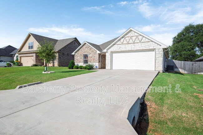 Photo - 3310 Windcrest Dr