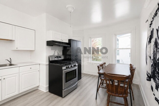 Photo - 55 Potter St Unit 2