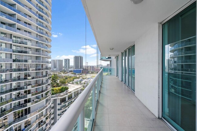 Photo - 1800 N Bayshore Dr Condominio Unidad #2114