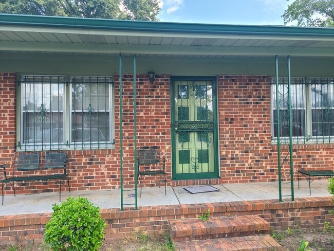 Building Photo - 5318 Lowery Ct Rental