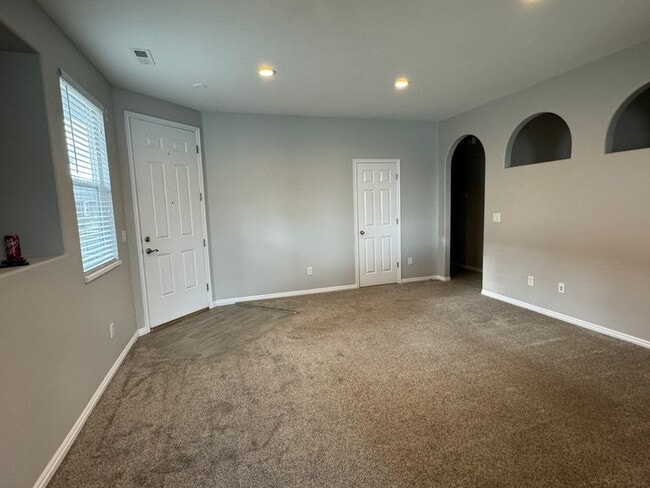 Photo - 1065 W Haworth