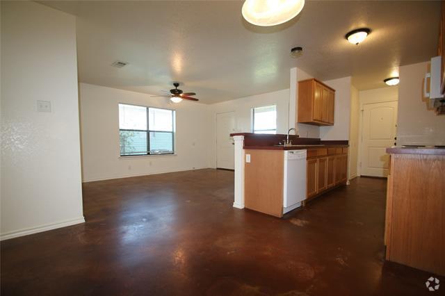 Building Photo - 8109 Doreen Ave Rental
