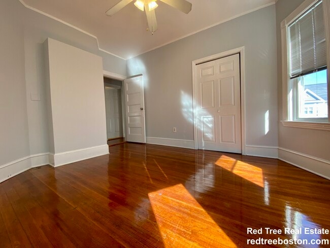 Photo - 14 Dalrymple St Unit 3