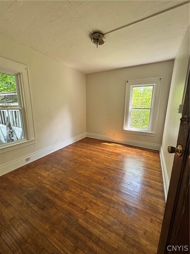 Photo - 2401 Midland Ave