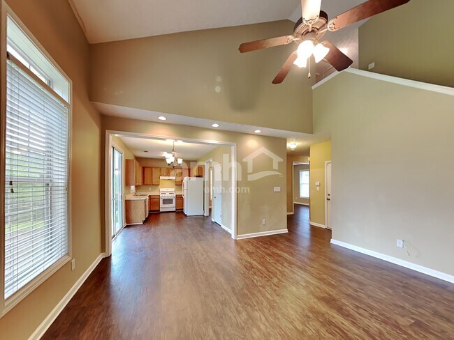 Photo - 7071 Hillcrest Chase Ln