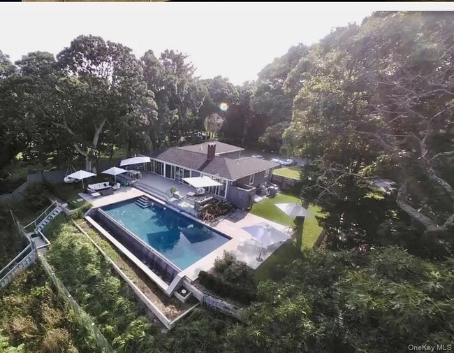 Photo - 16 N Shore Rd