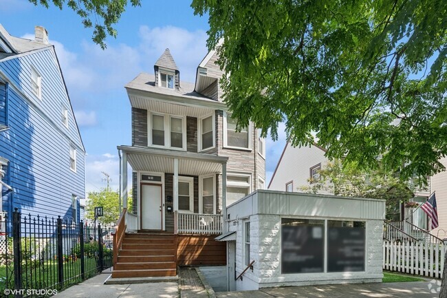 Building Photo - 2144 W Montrose Ave Unit 1 Rental