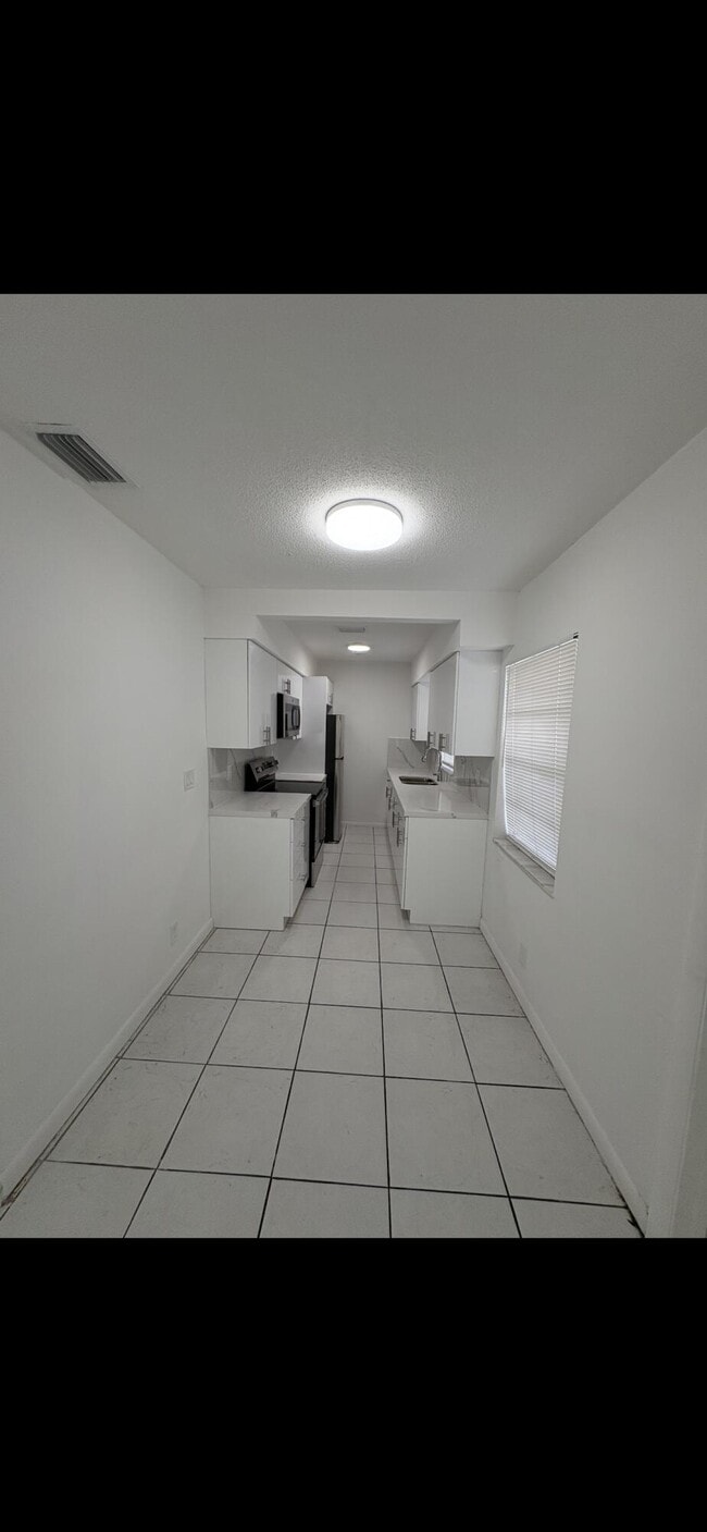 Photo - 4031 NW 30th Terrace Unit 1